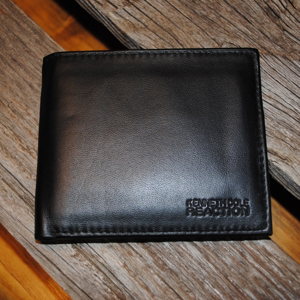 Kenneth Cole Wallet